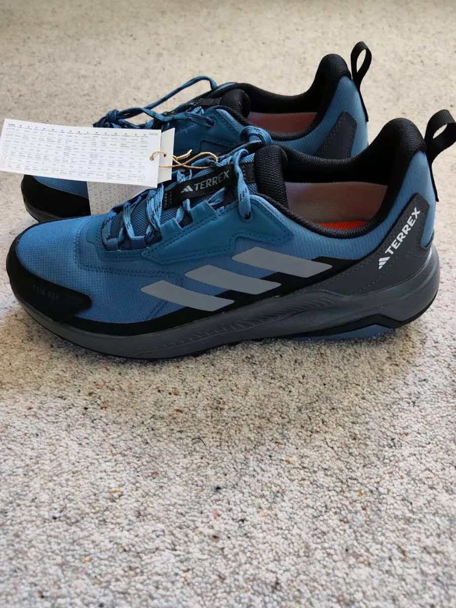 Adidas Terrex size 10.5 - Image 4