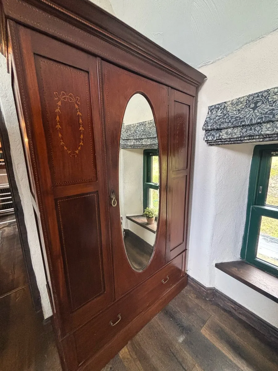 Antique Edwardian Inlaid Mahogany Wardrobe - Image 1