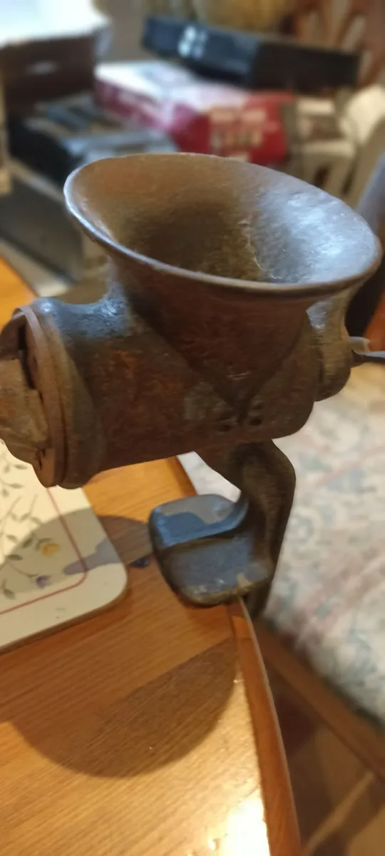 Old Hand Operated Mincer - Image 2