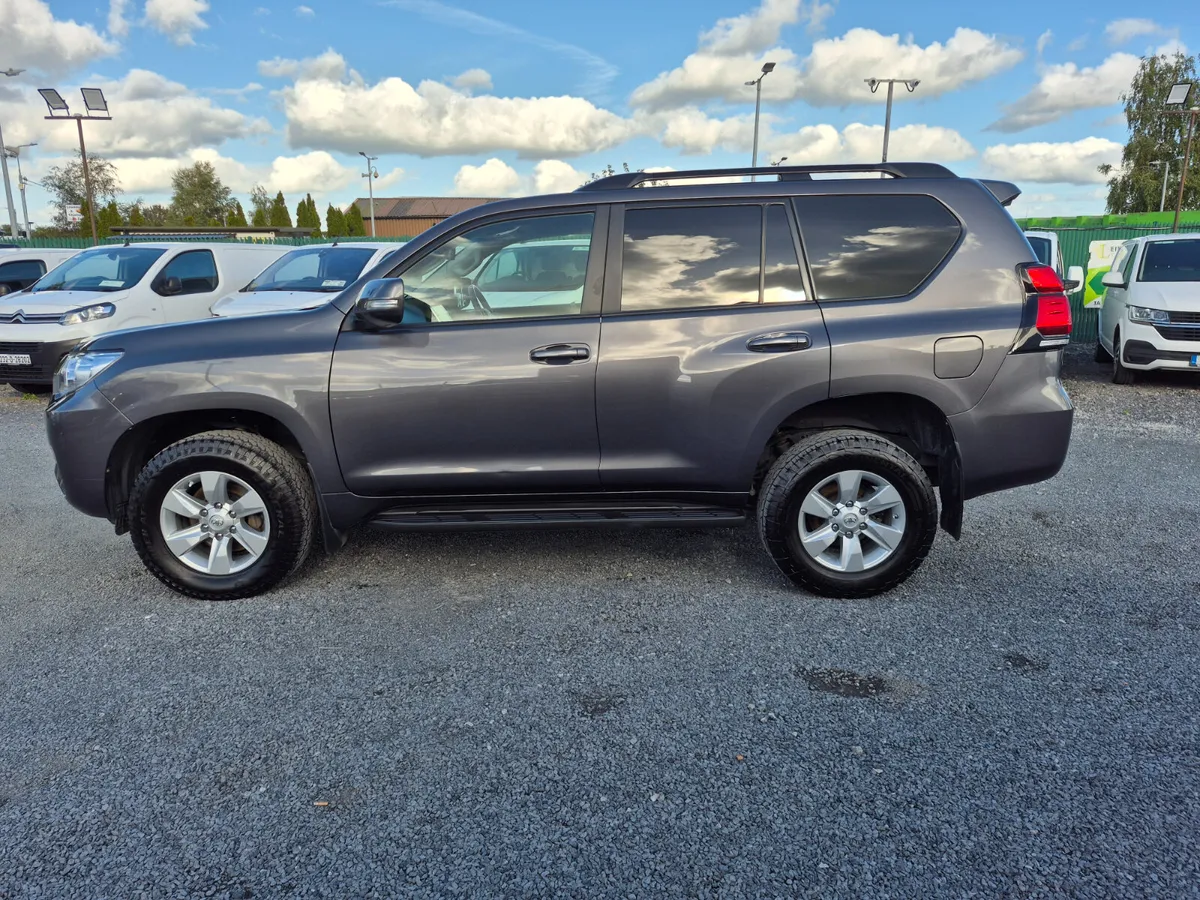 TOYOTA LANDCRUISER LWB AUTOMATIC - Image 4