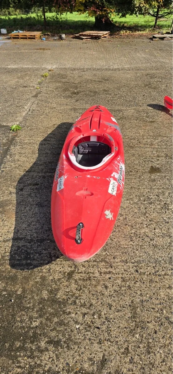 Karnali Kayak Size (M) + Paddle - Image 4