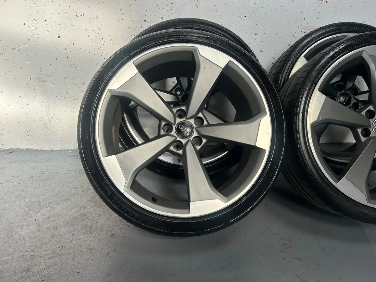 Audi TTRS Rotors 20” Genuine Alloys - Image 4