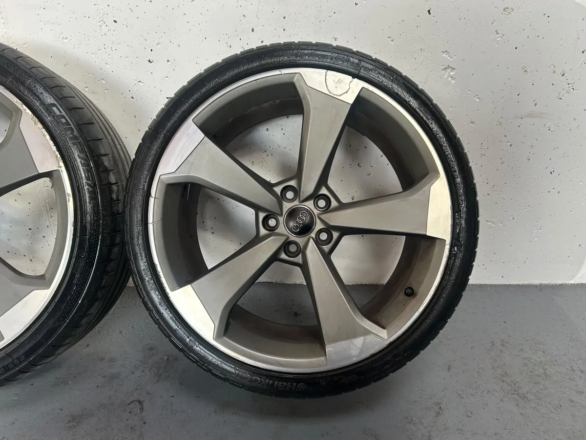 Audi TTRS Rotors 20” Genuine Alloys - Image 3