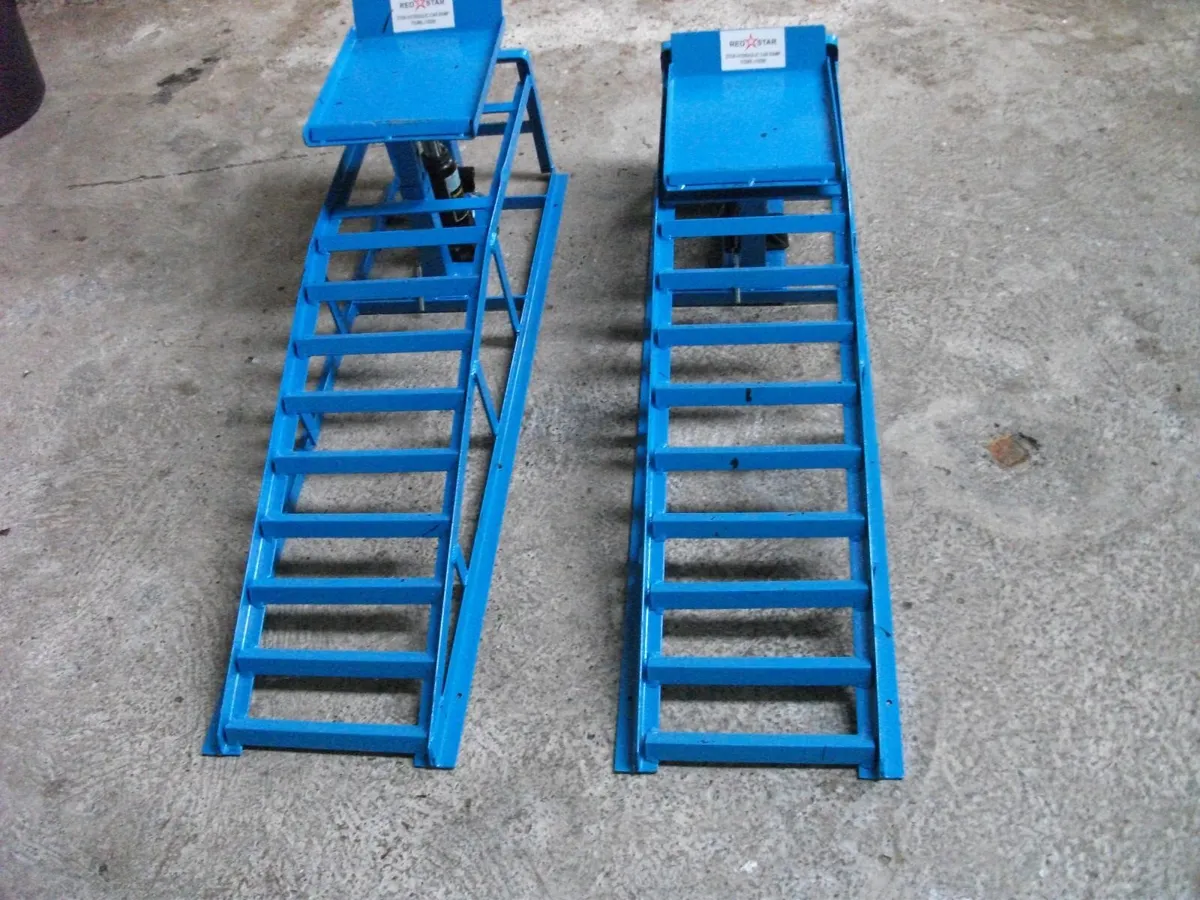 2ton Hydraulic Car Ramps - Image 2