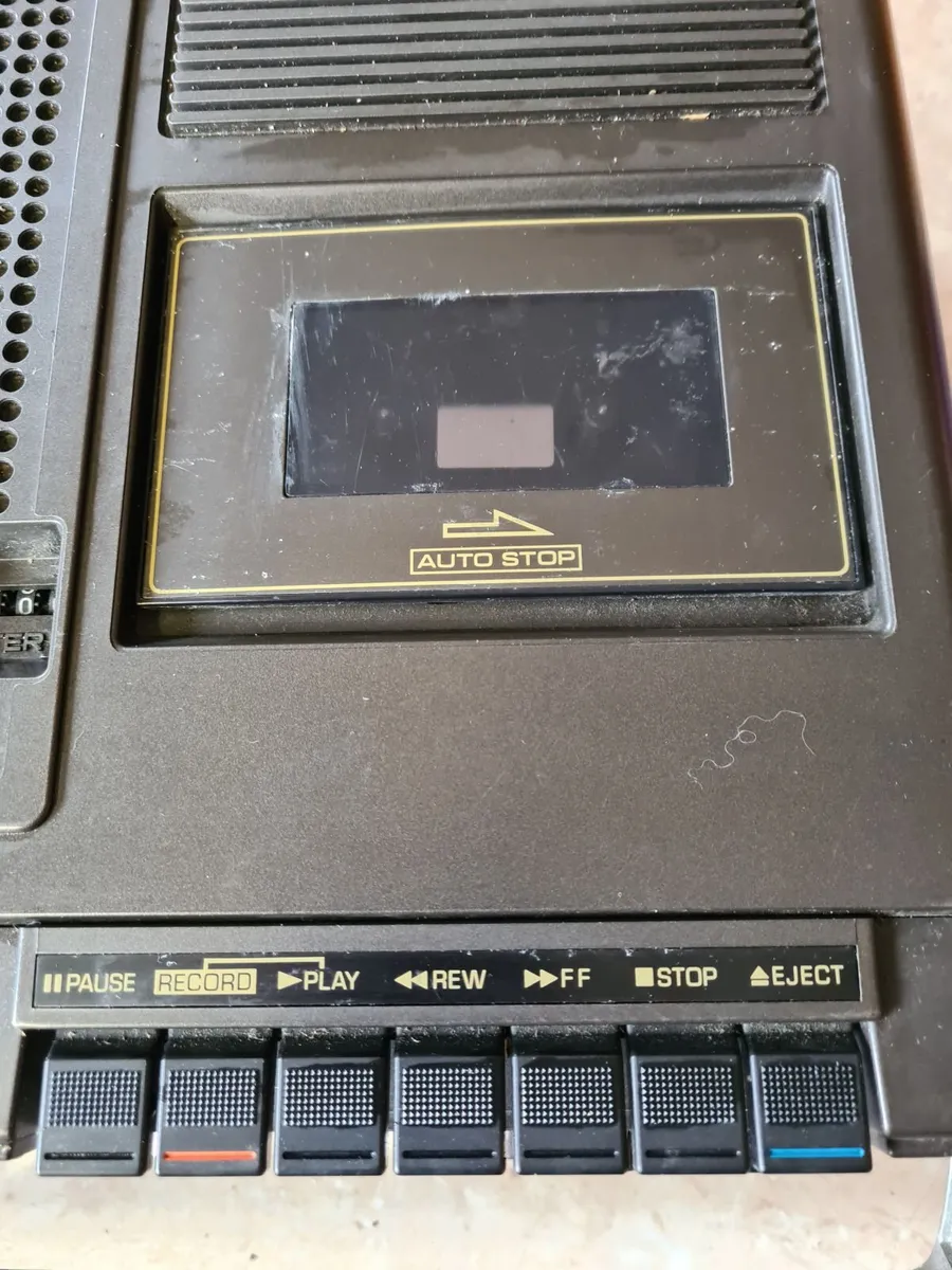 TV and radio cassette player………………………75 - Image 2