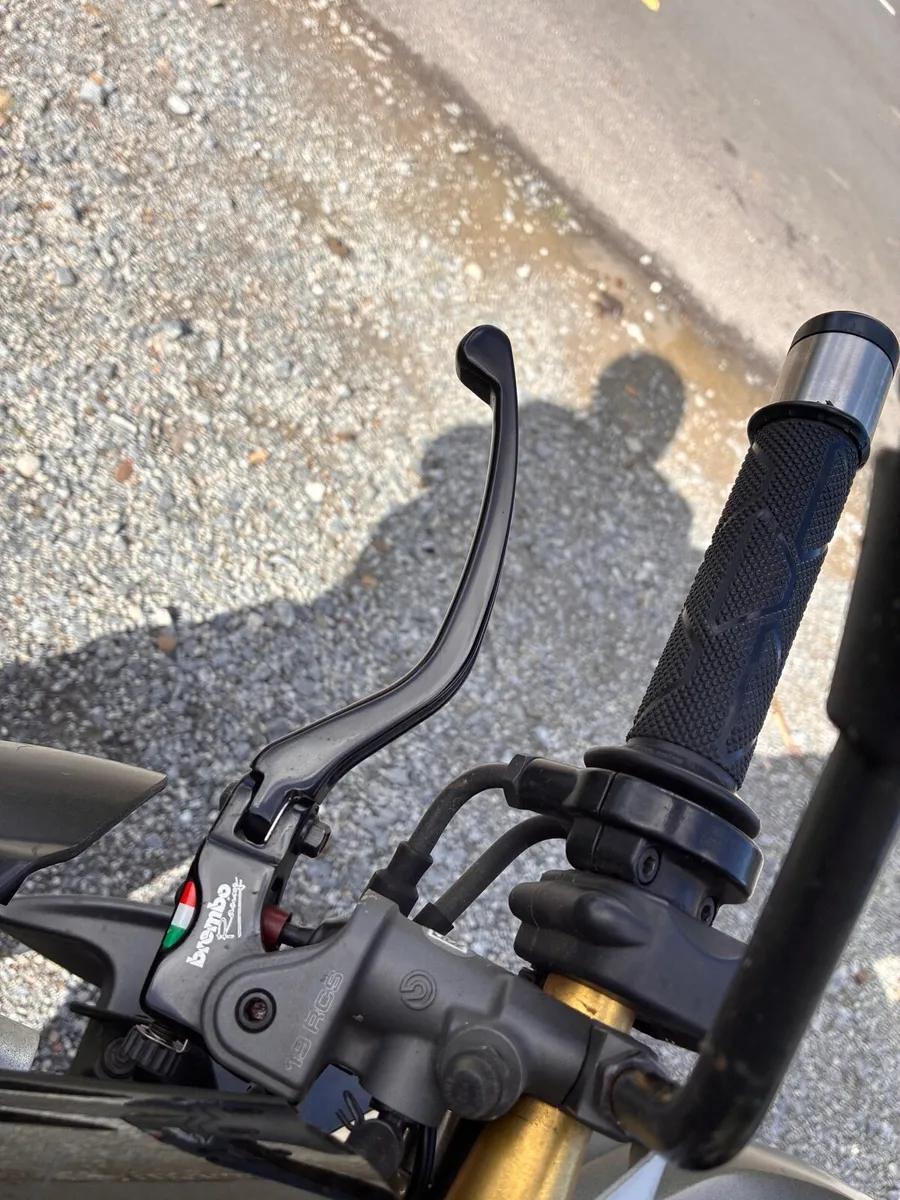 Aprilia Tuono R - Image 4