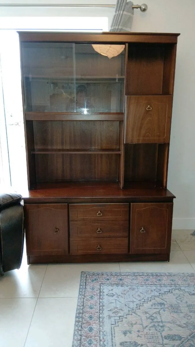 Display cabinet