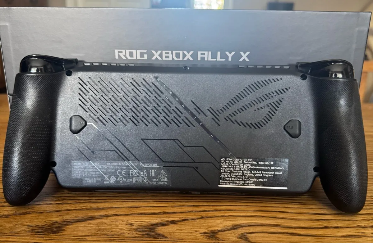 ASUS ROG Xbox Ally X Handheld Gaming Console - Image 2