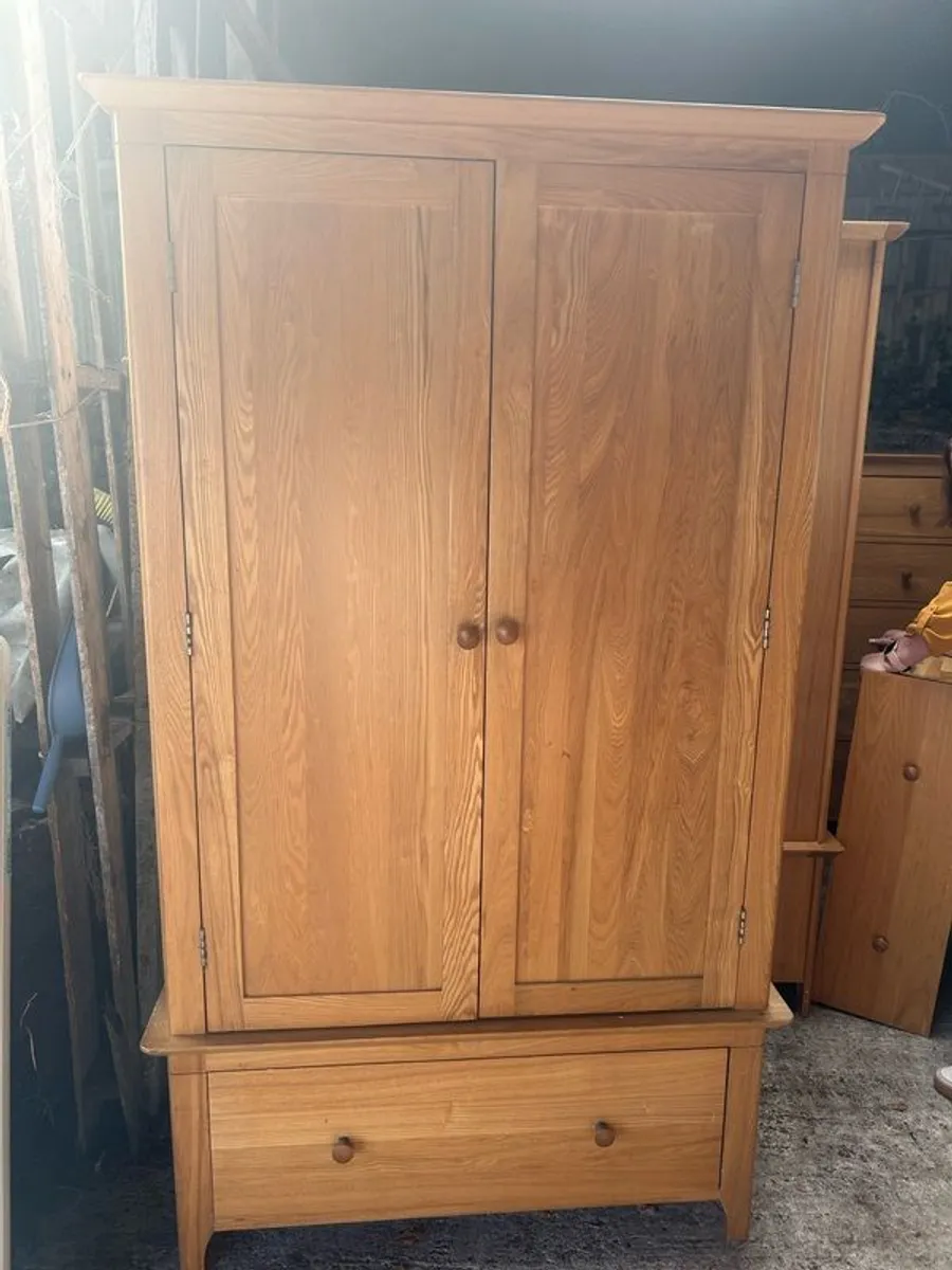 Soild Ash Bedroom furniture - Image 4