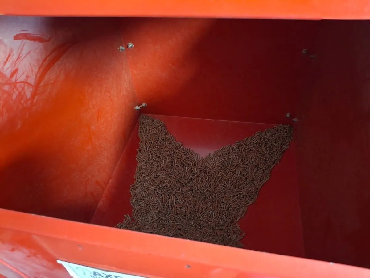 Wood Pellet Burner & Flue - Image 2