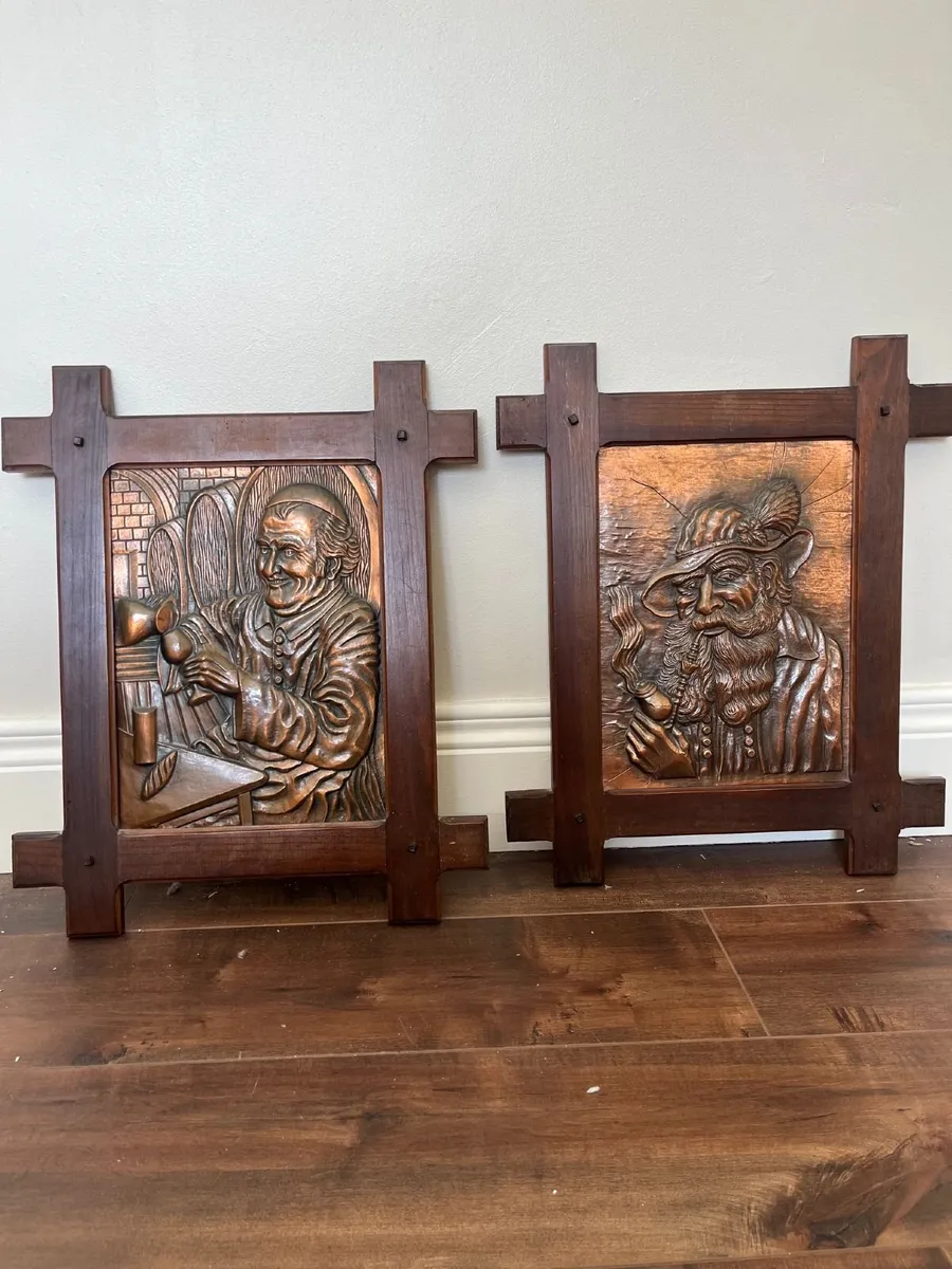 2 X vintage copper repoussé large wall plaques. 3D - Image 1