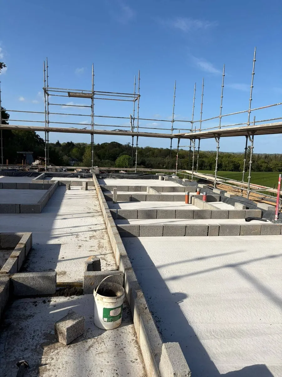 Galvanised scaffolding - Image 3