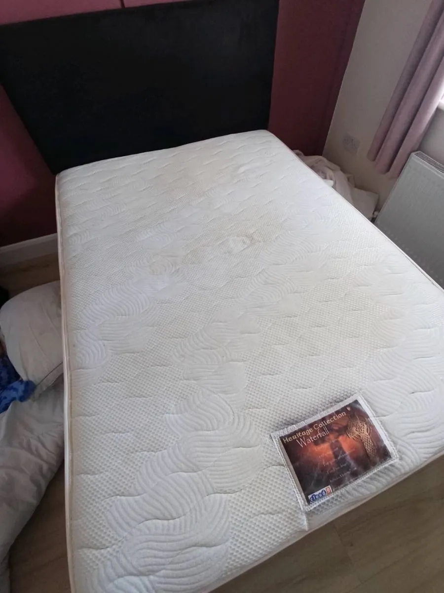 Double divan bed & mattress - Image 4