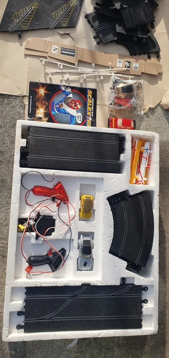 Old Scalextrix set - Image 1