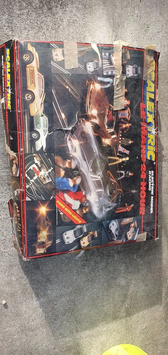 Old Scalextrix set - Image 2