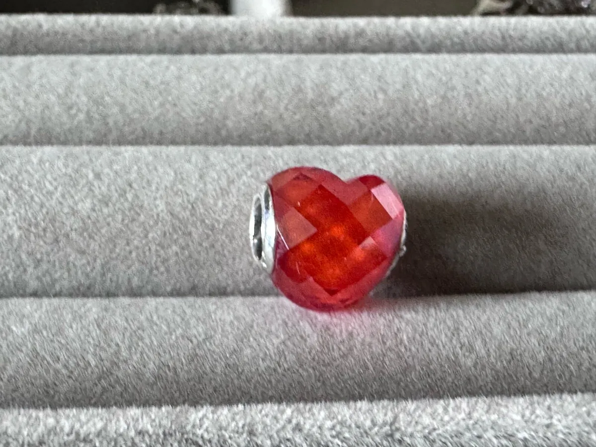 Pandora charm - Image 1
