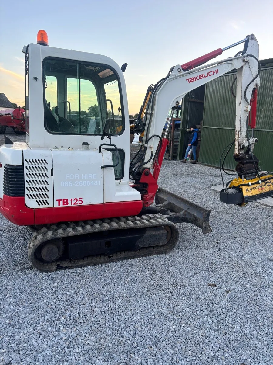Mini digger - Image 1