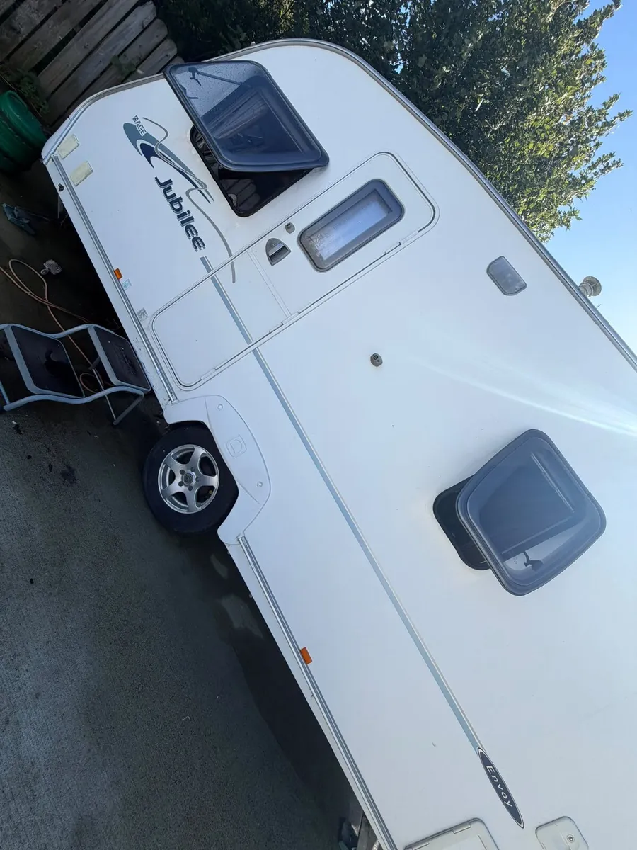 Caravan for sale - Image 3