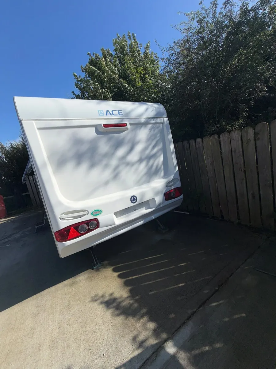 Caravan for sale - Image 4