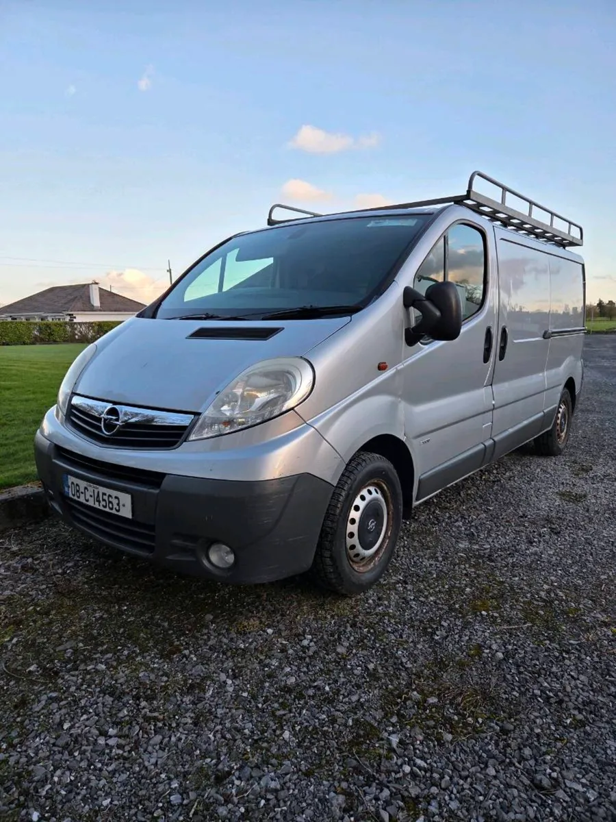 Opel Vivaro - Image 1