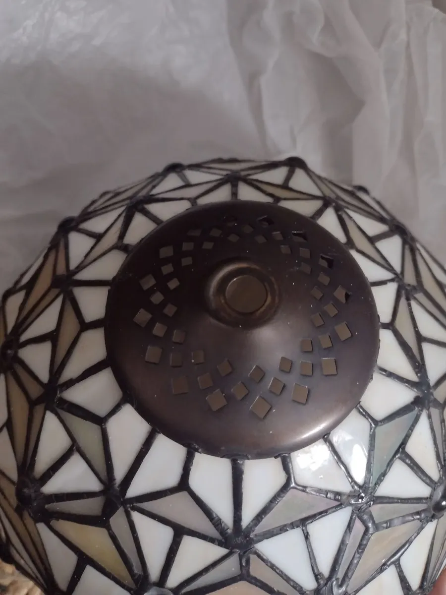 Heavy Tiffany lamp shade - Image 4