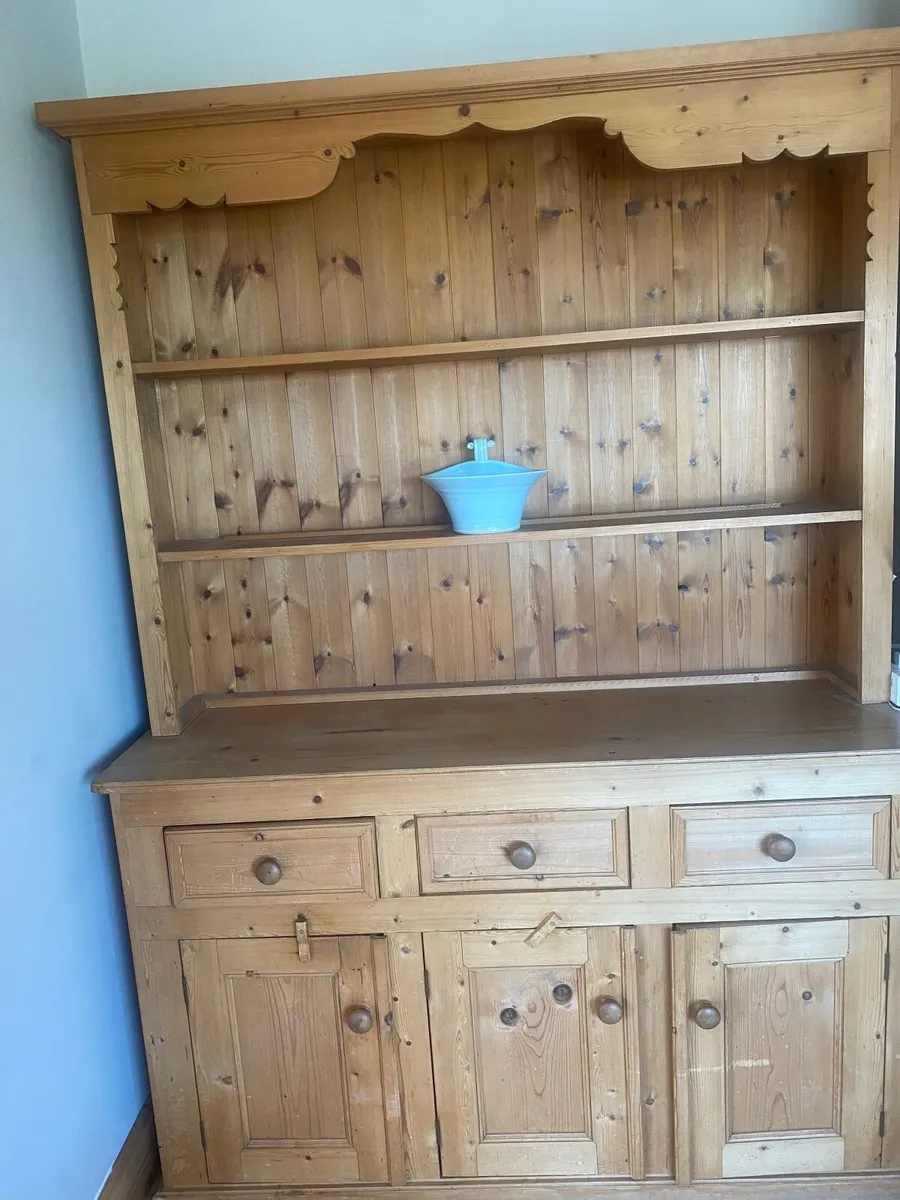 Dresser - Image 2