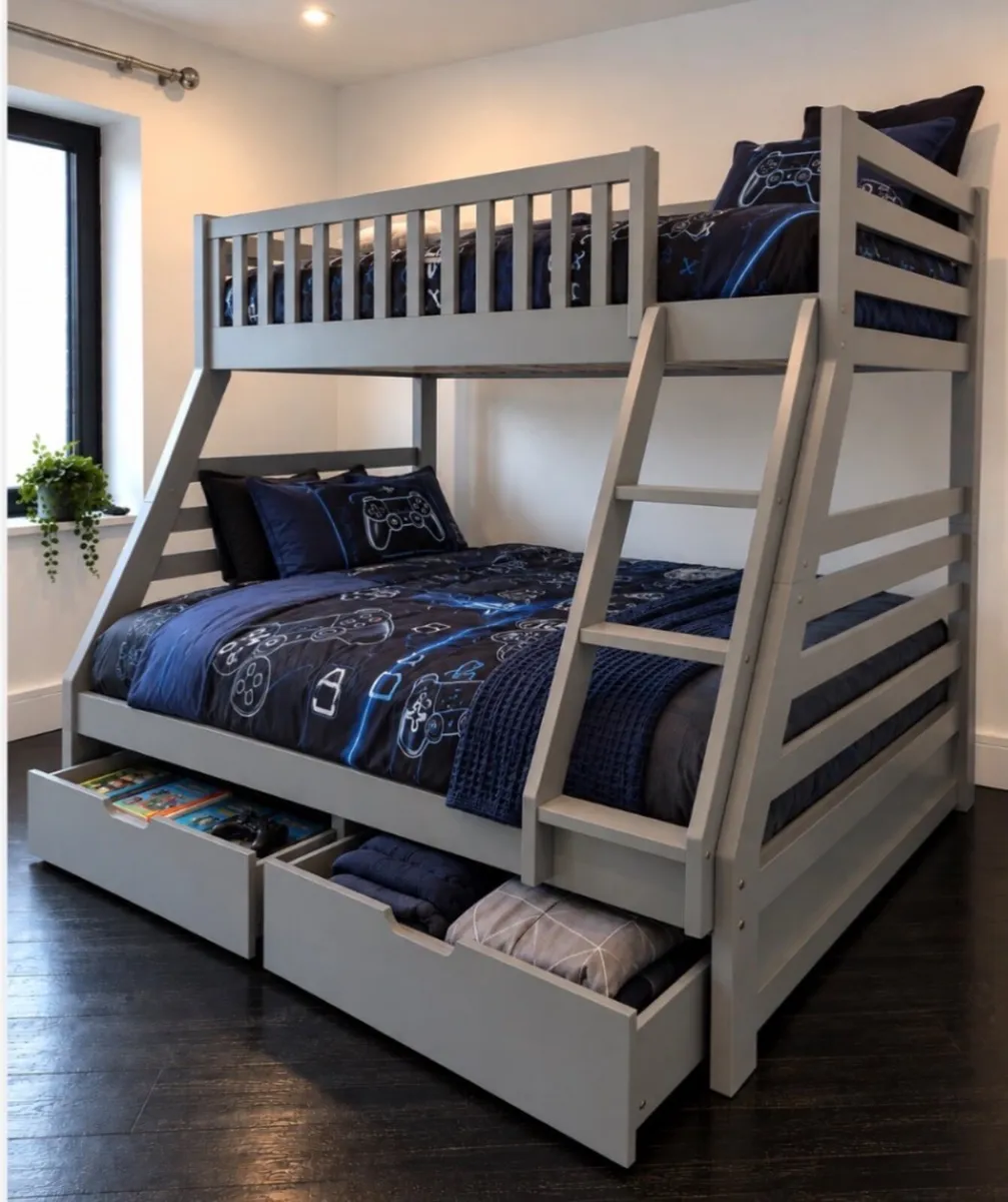 Grey Triple Sleeper Bunk Bed + Mattresses + Wheel