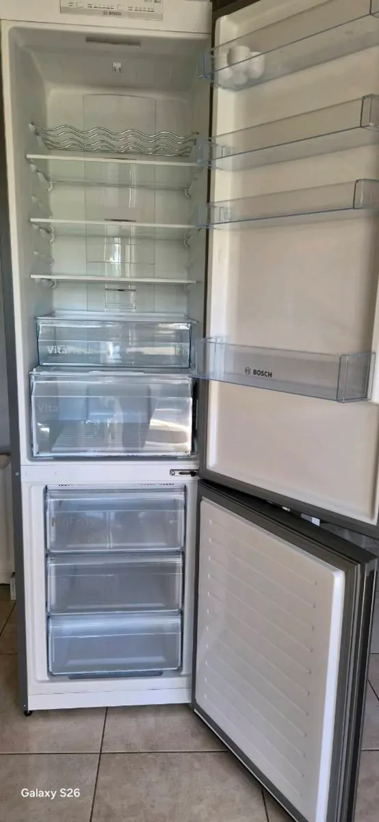 BOSCH Fridge freezer - Image 2