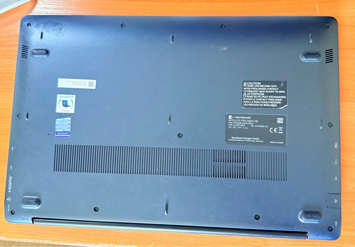 Toshiba Dynabook laptop - Image 3