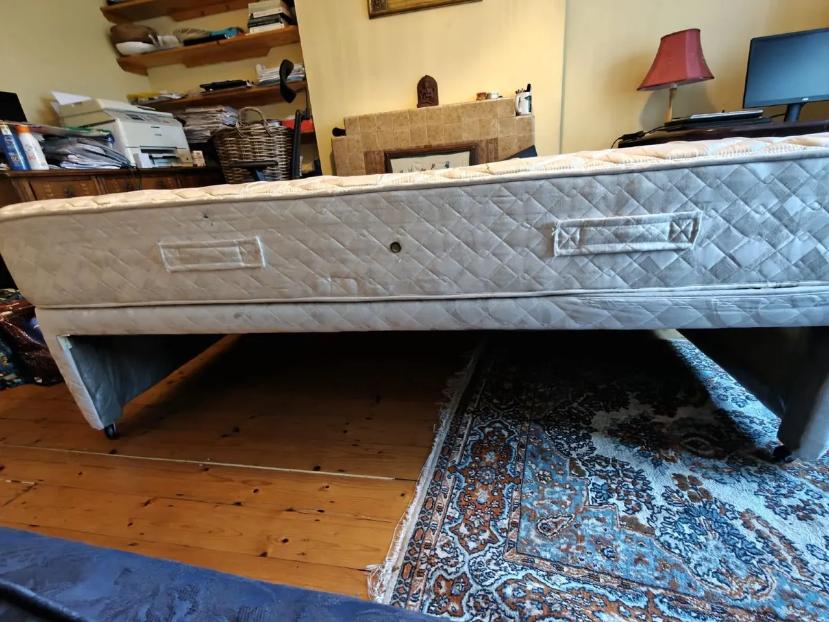 Single Bed - Image 2