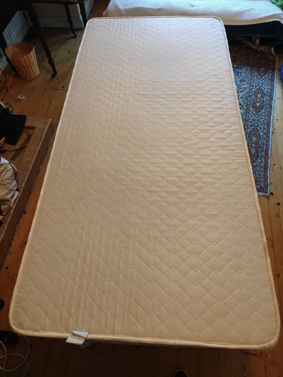 Single Bed - Image 3