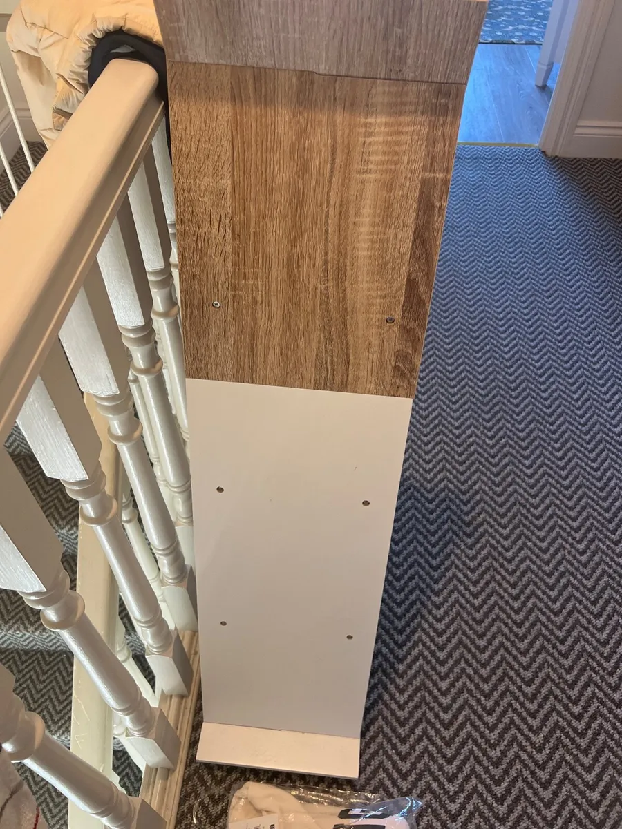 Free Book shelf - Image 3
