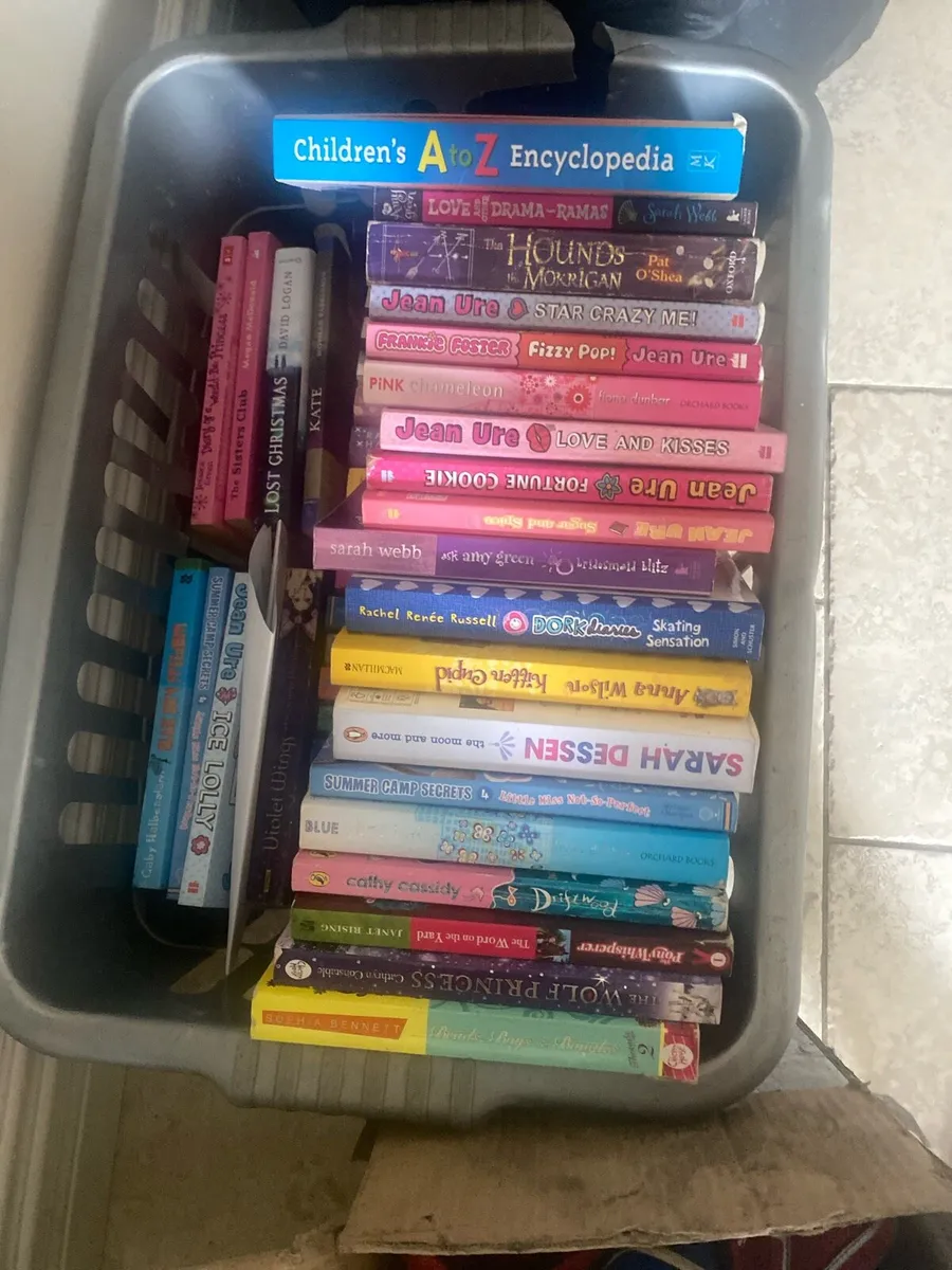 Books - Image 3