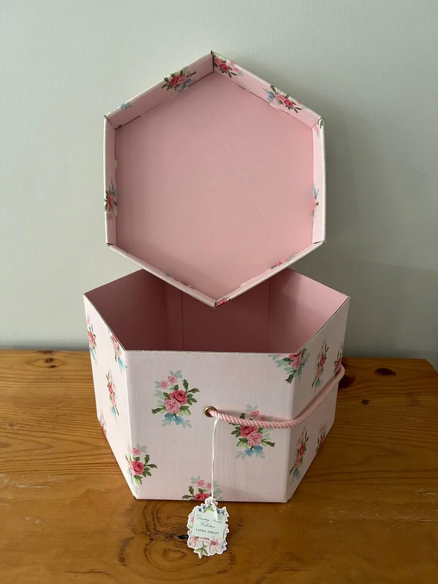 Hat Box - Image 1