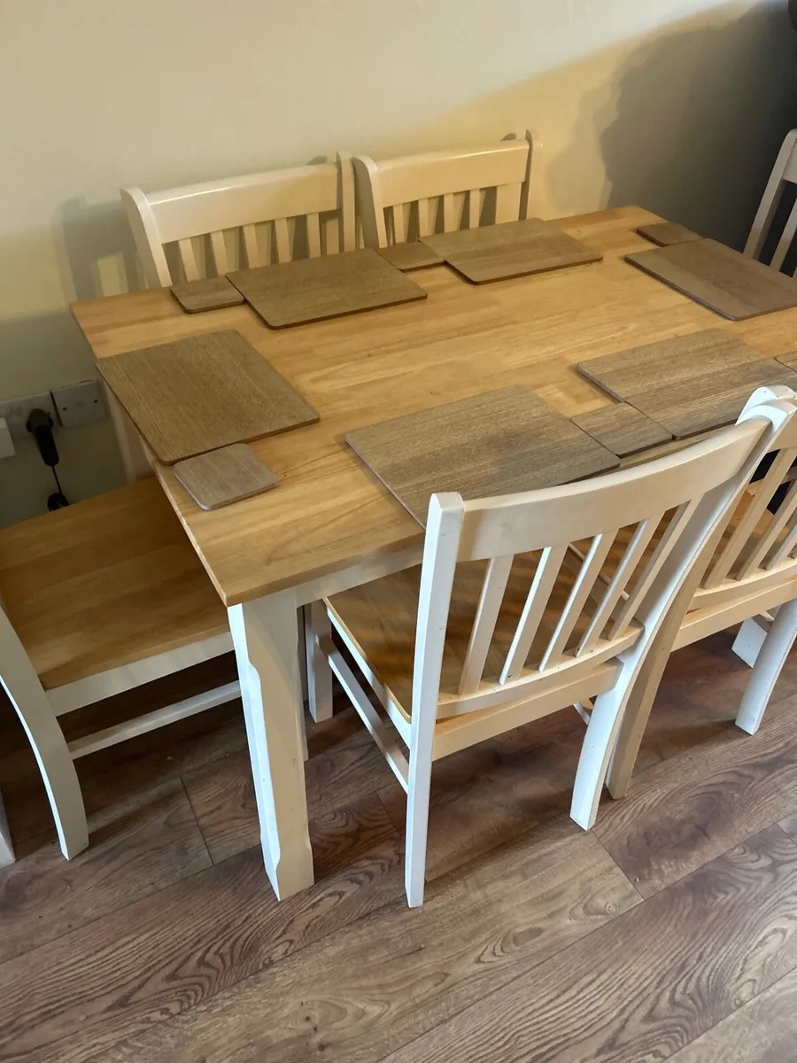 Table and 6 chairs