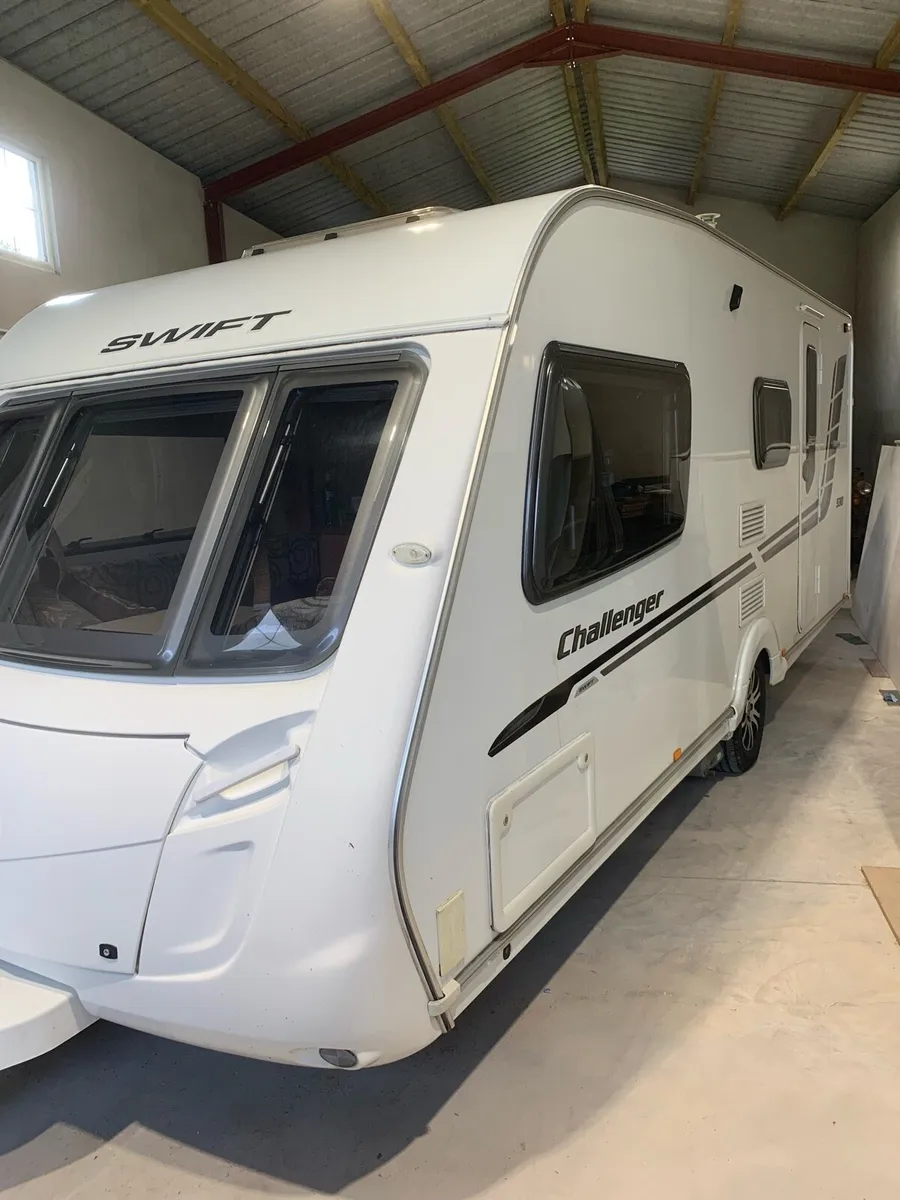 Swift challenger 530 4 berth - Image 3
