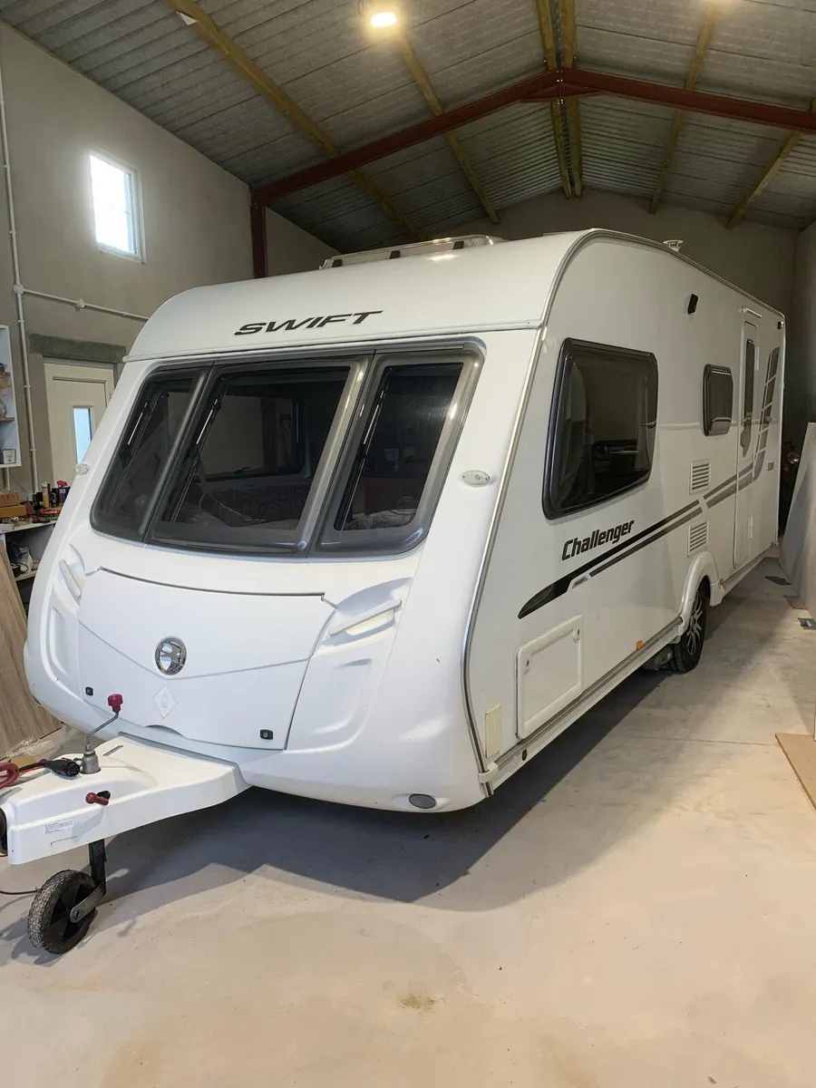 Swift challenger 530 4 berth - Image 4