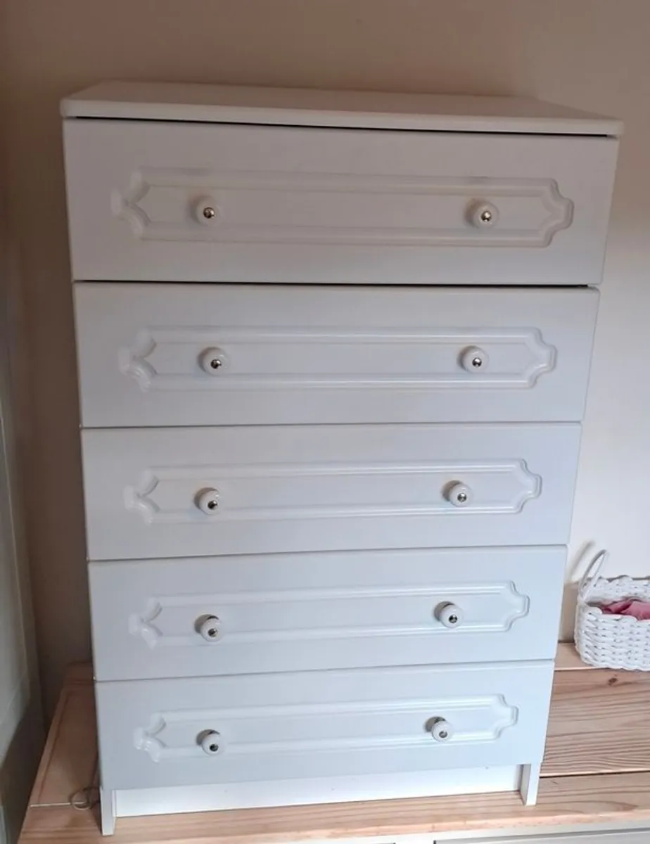 Chest of drawers - Image 2
