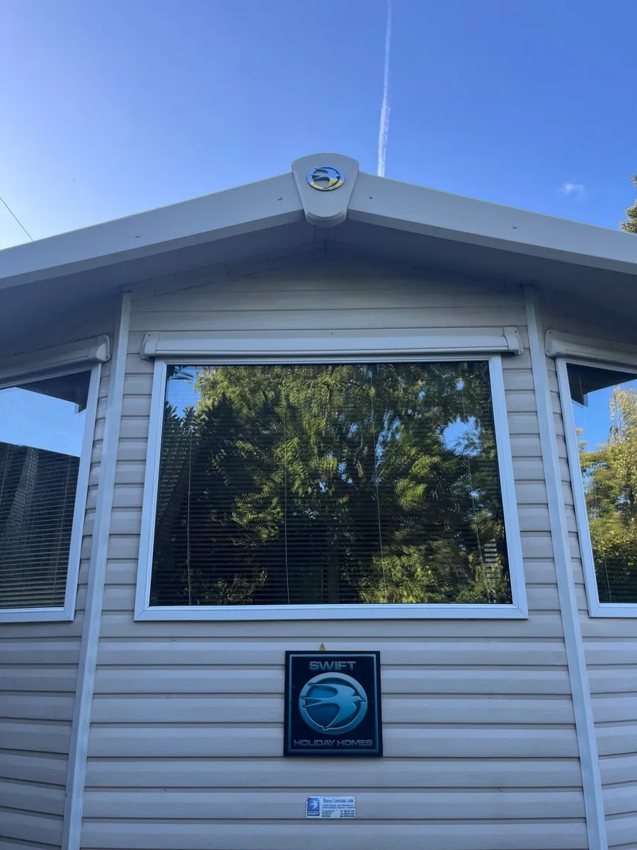 Mobile home - Image 1