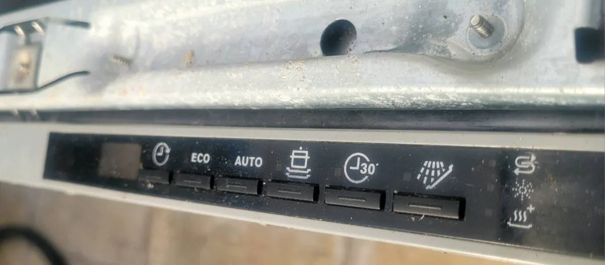 60cm Integrated Dishwasher - Image 2