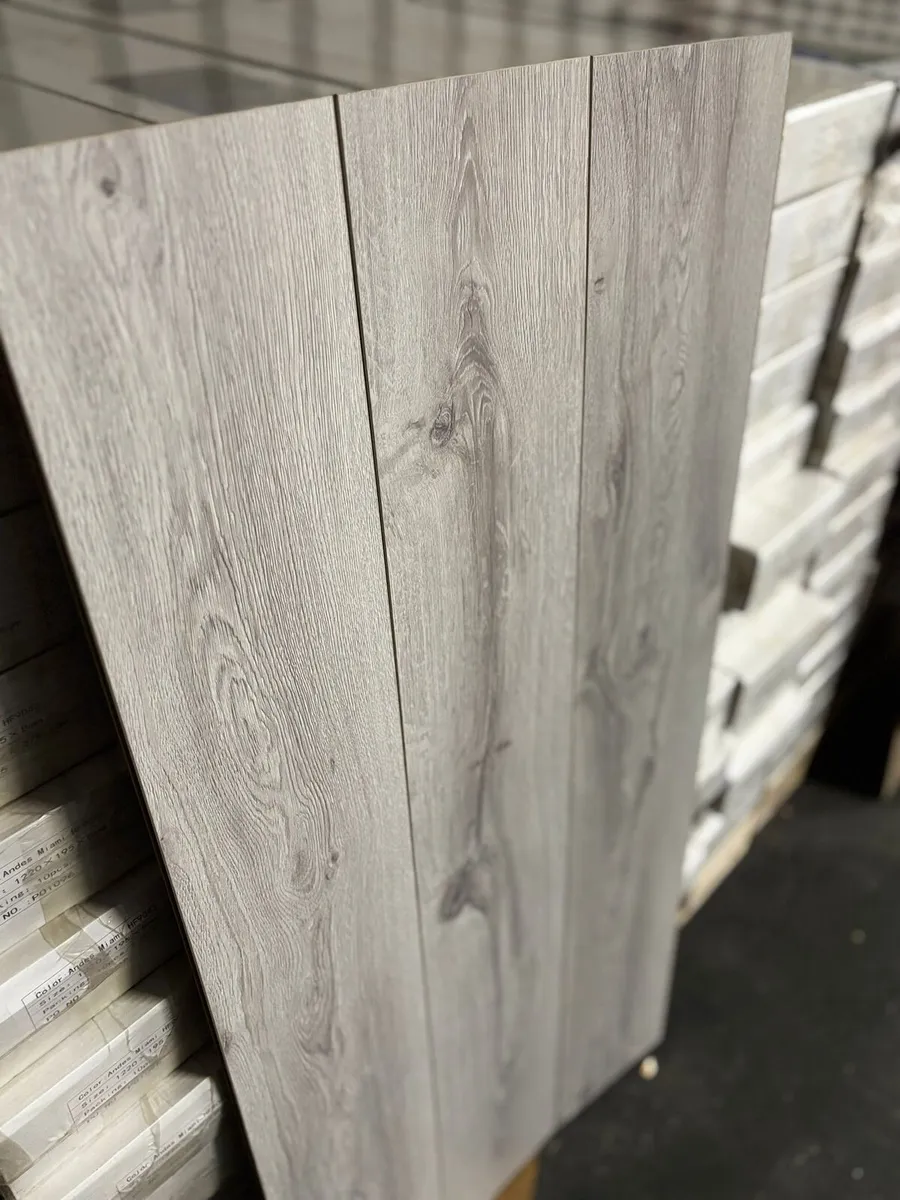 New Miami Grey 8mm Laminated Flooring - Image 3