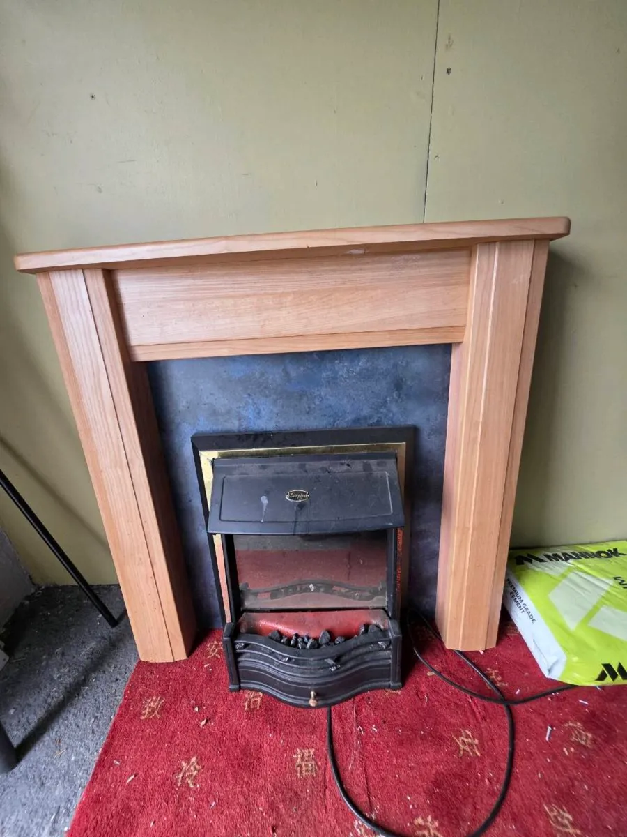 Electric Fireplace. - Image 2