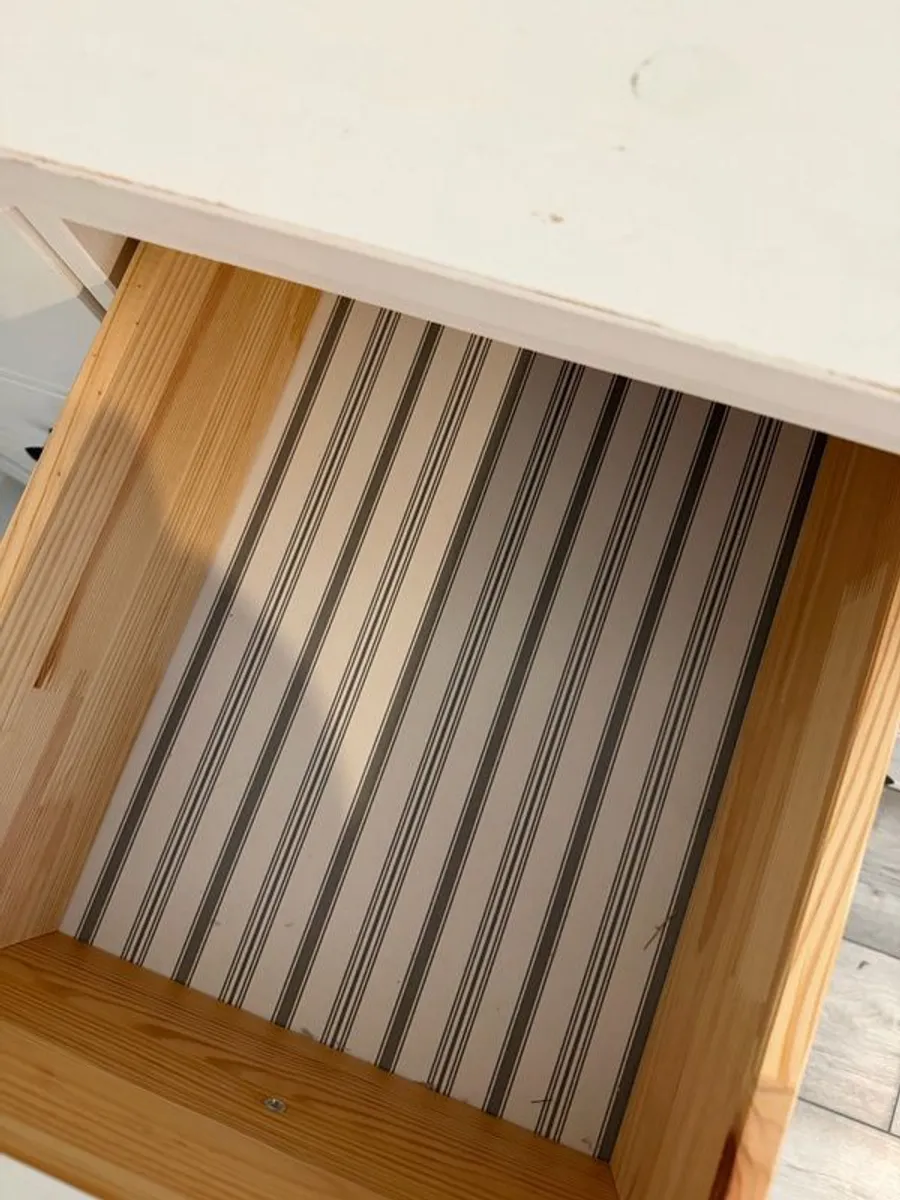 chest of drawers - Image 4
