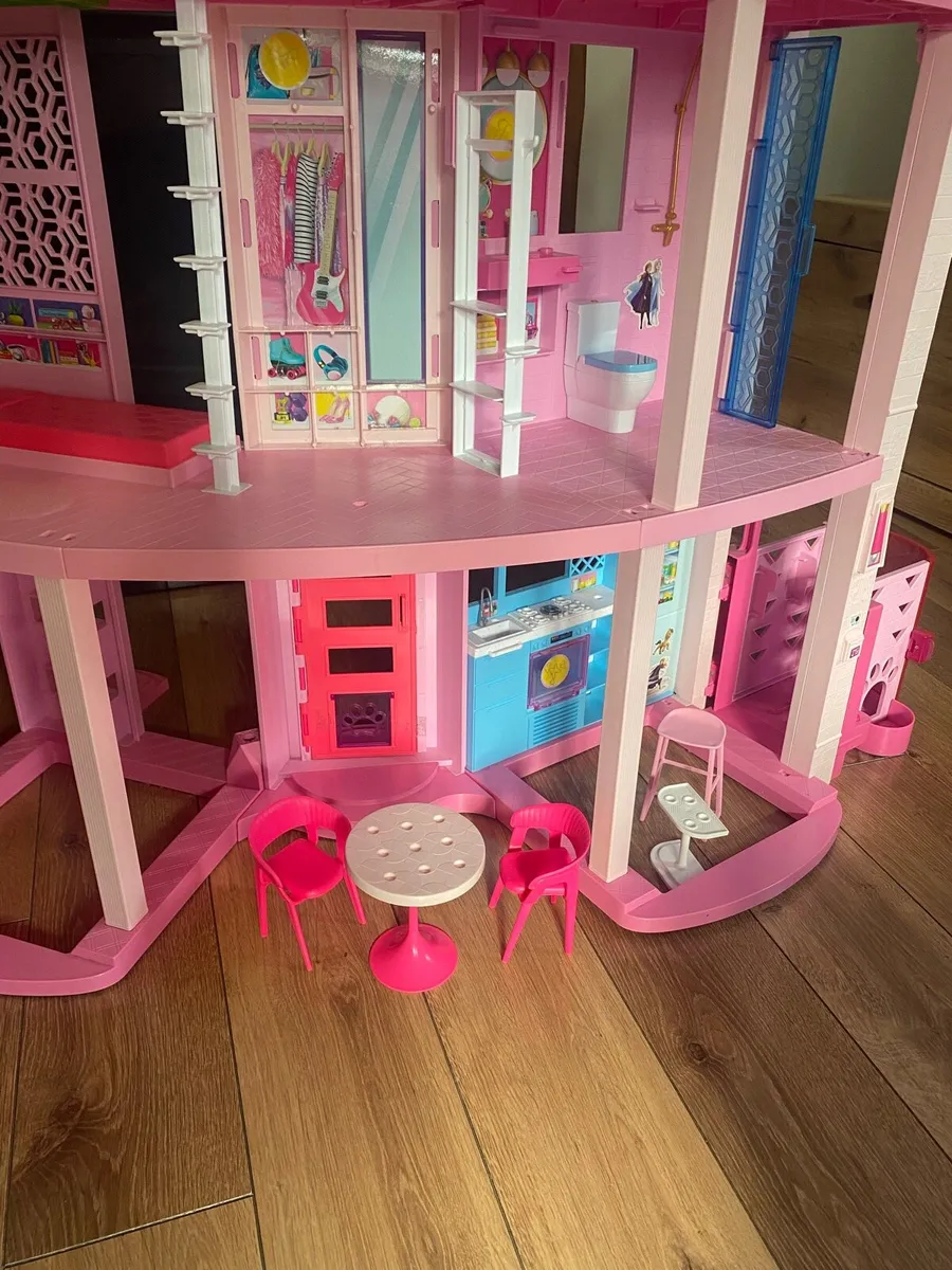 Barbie Dream House - Image 4