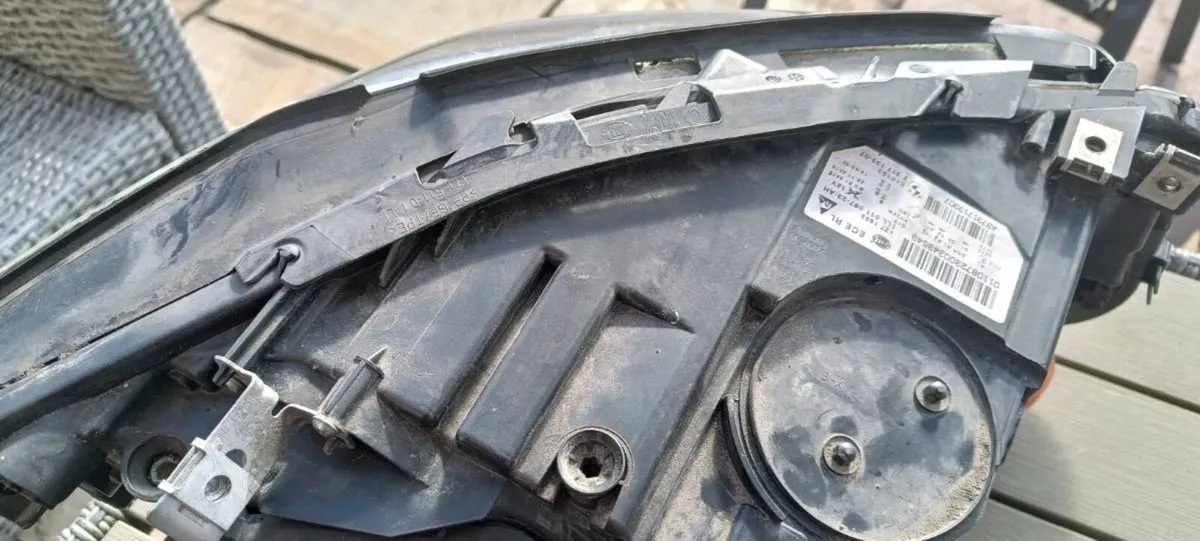 BMW F10 Headlight Xenon - Image 2