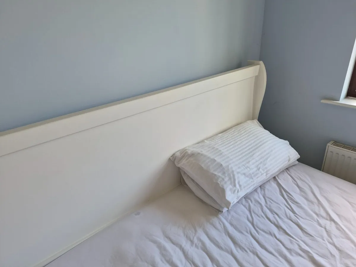 Bed - Image 3