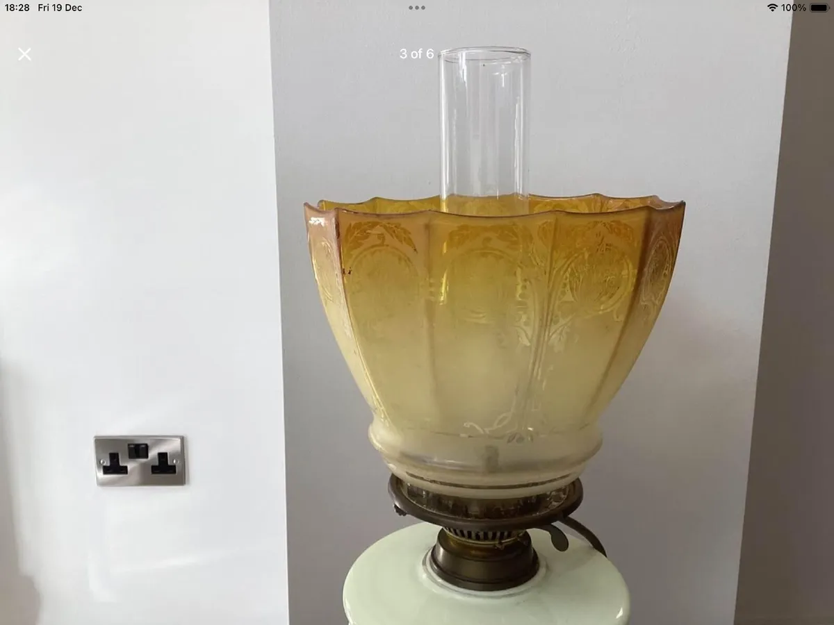 Antique Oil Lamp - Image 2