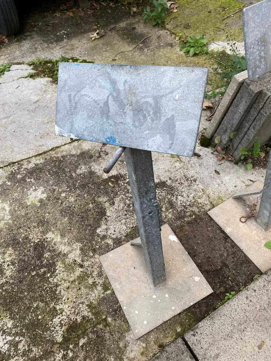 Yacht Stands - Image 2