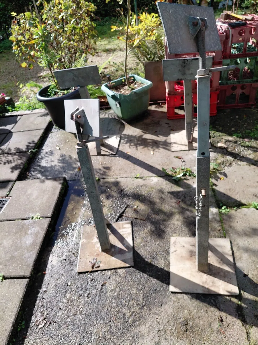 Yacht Stands - Image 3