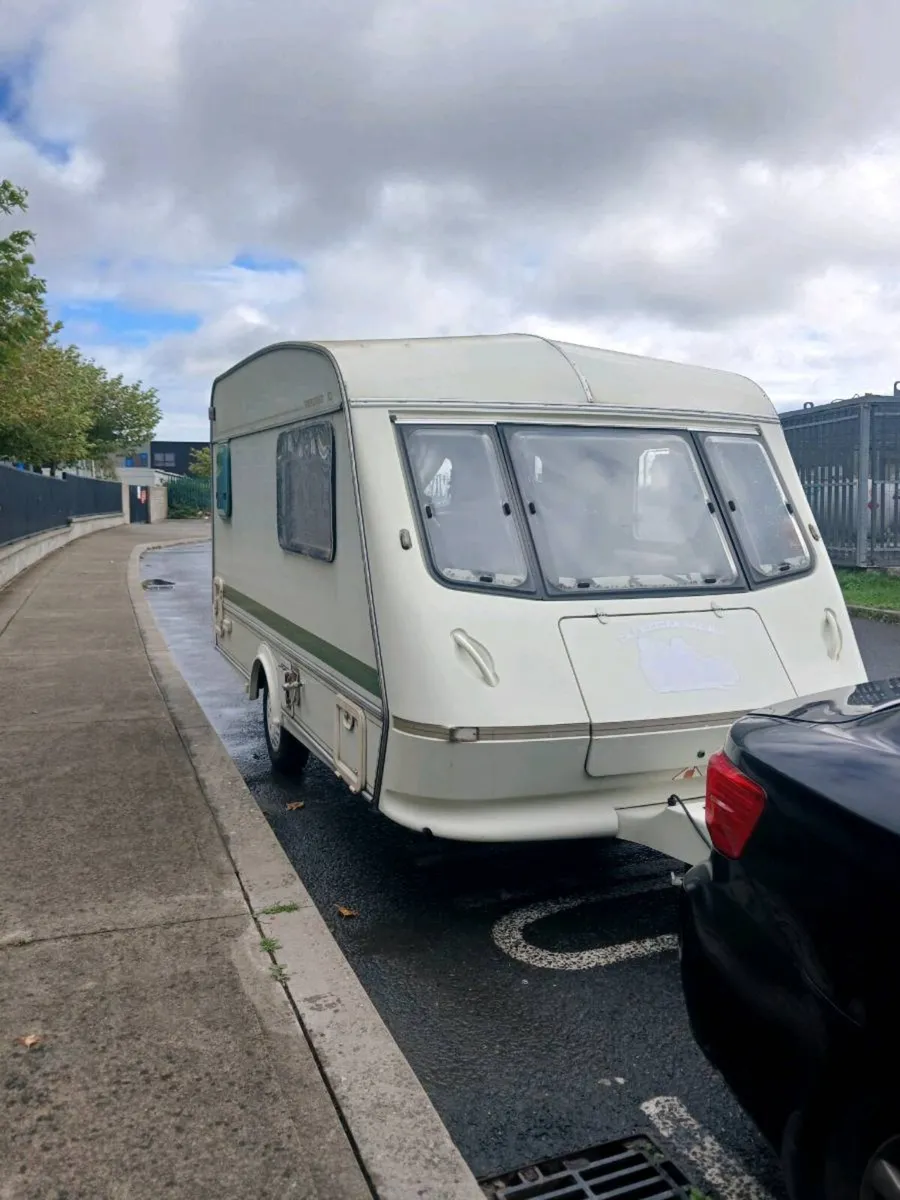Caravan - Image 2